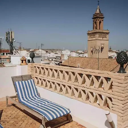 Downtown Penthouse With Views Mora